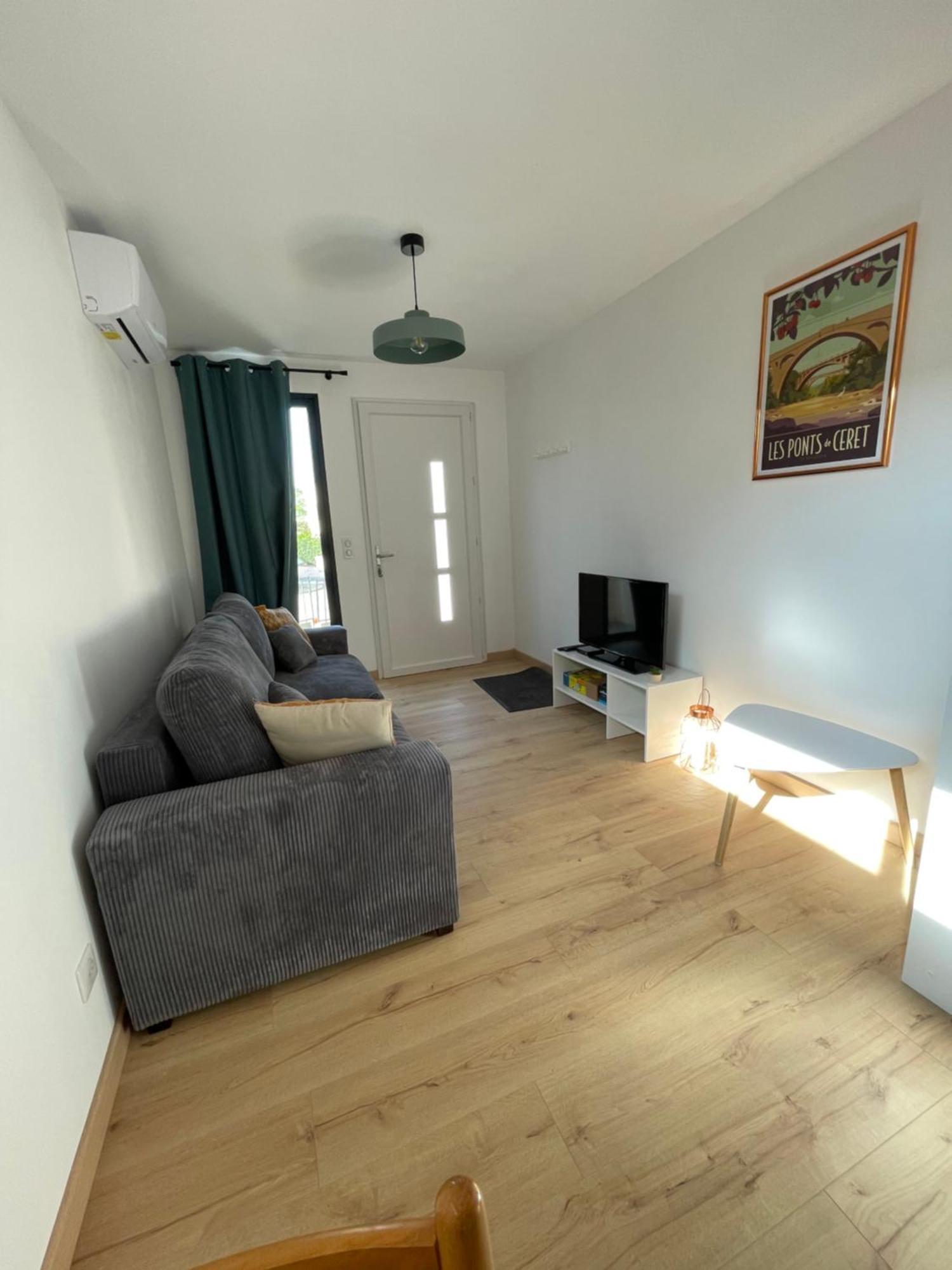 Bel Appartement A 세렛 외부 사진